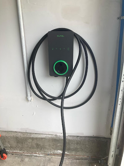 Dedicated 240-volt circuit in a garage